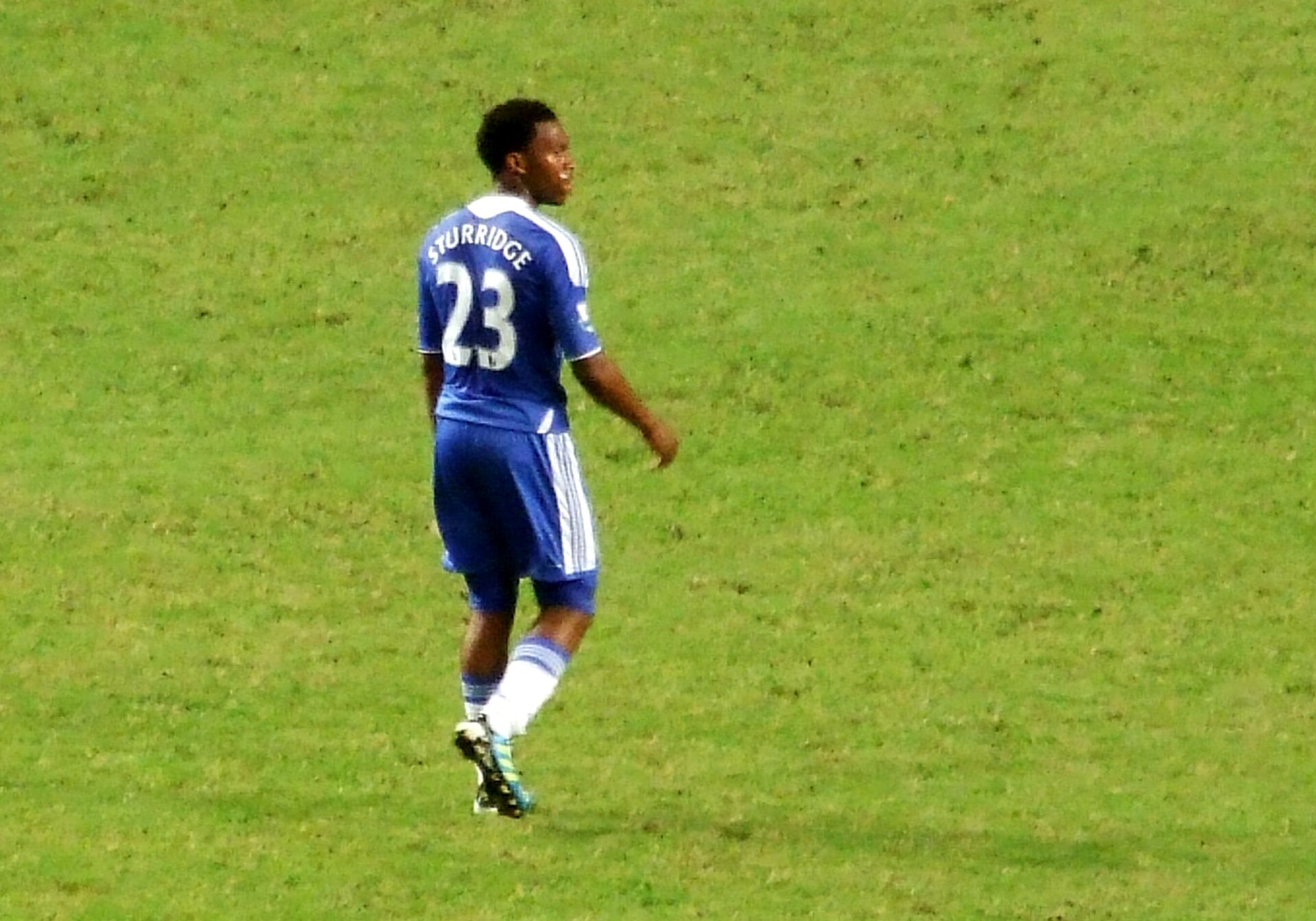 Imagem de referência relacionada a Daniel Sturridge, item descrito como futebolista inglês