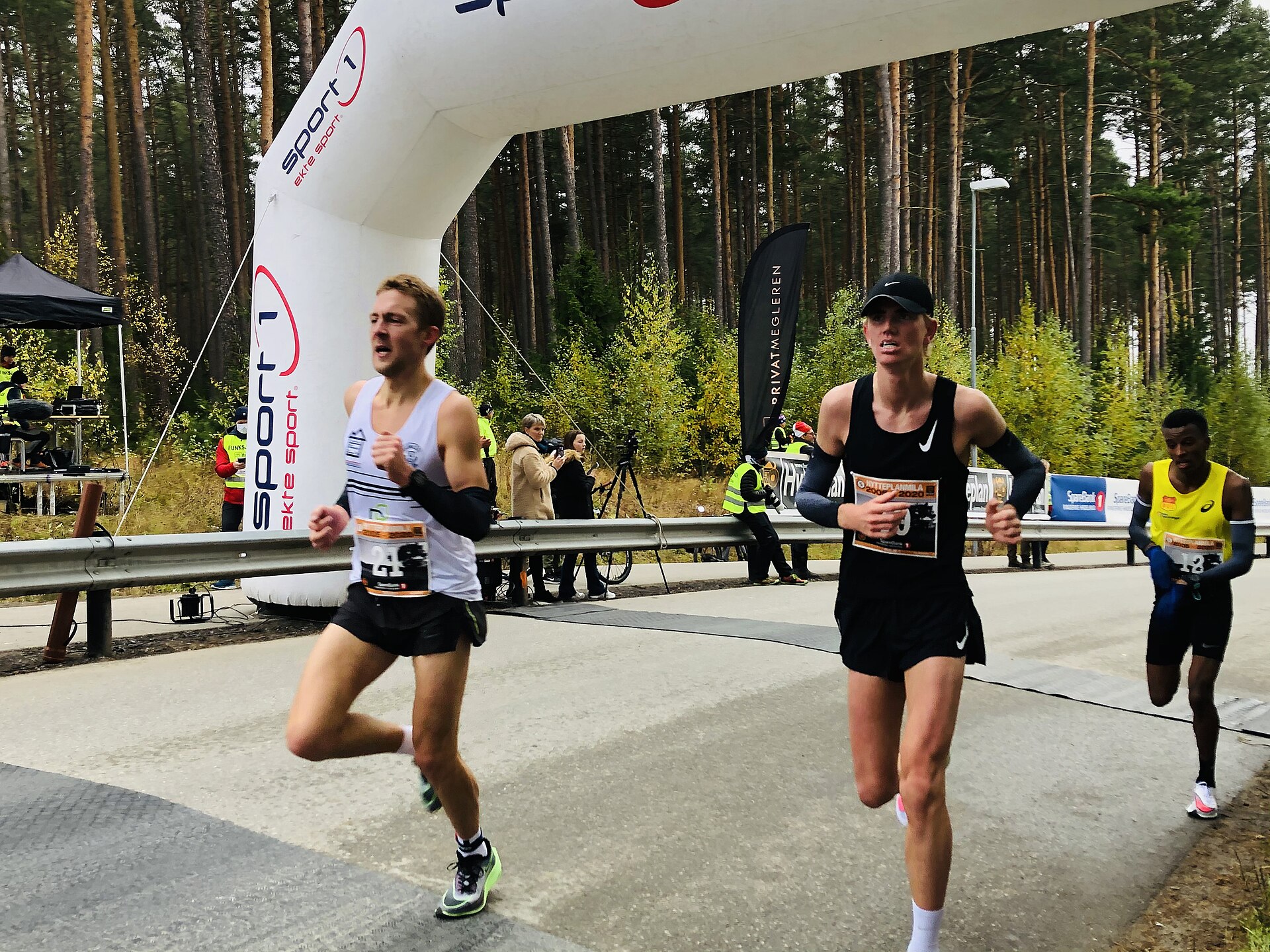 Imagem de referência de Trond Ørjan Eide, descrito nos dados abertos como atleta norueguês