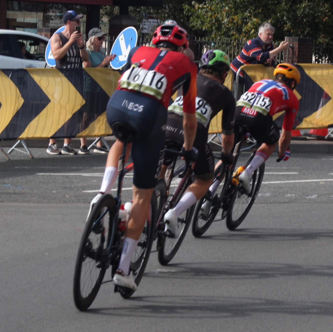 Imagem de referência de Fredrik Dversnes, descrito nos dados abertos como ciclista norueguês