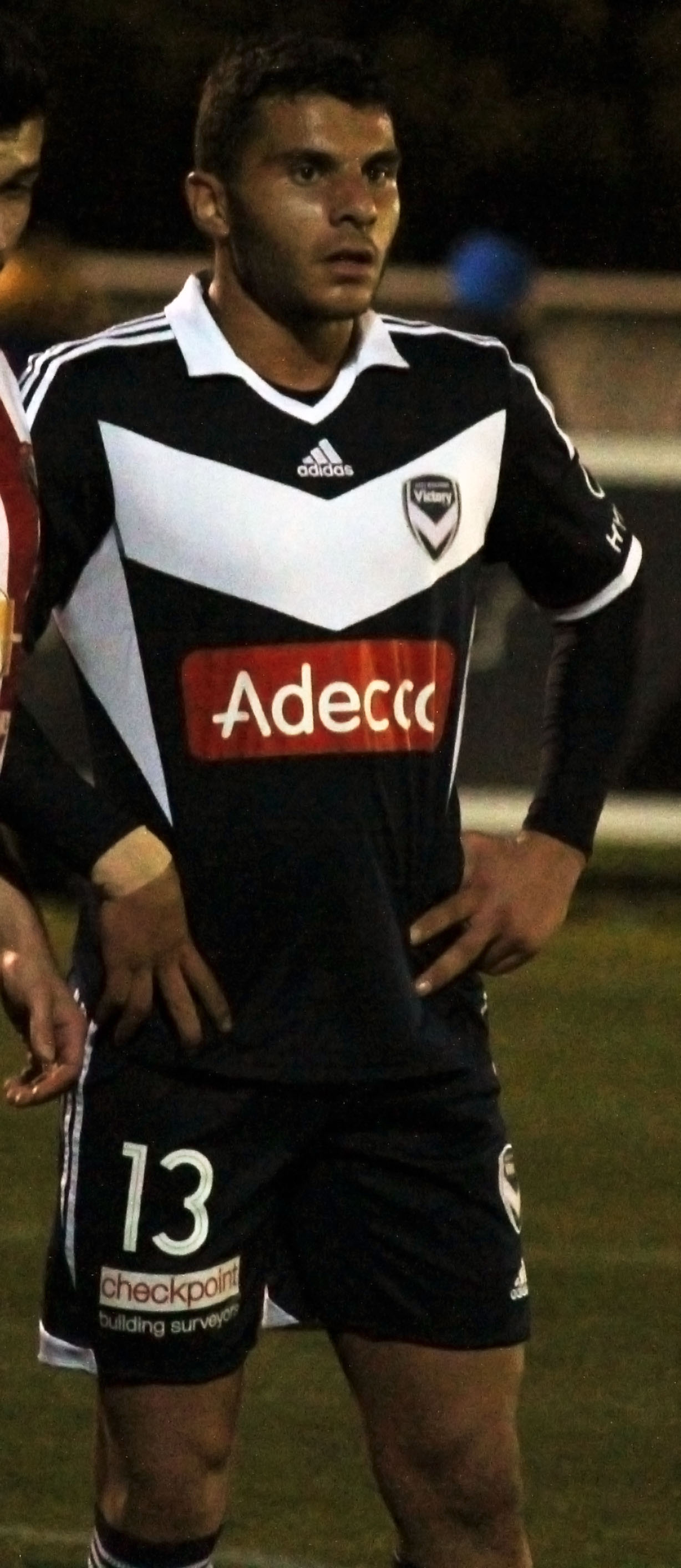 Imagem de referência relacionada a Andrew Nabbout, item descrito como futebolista australiano