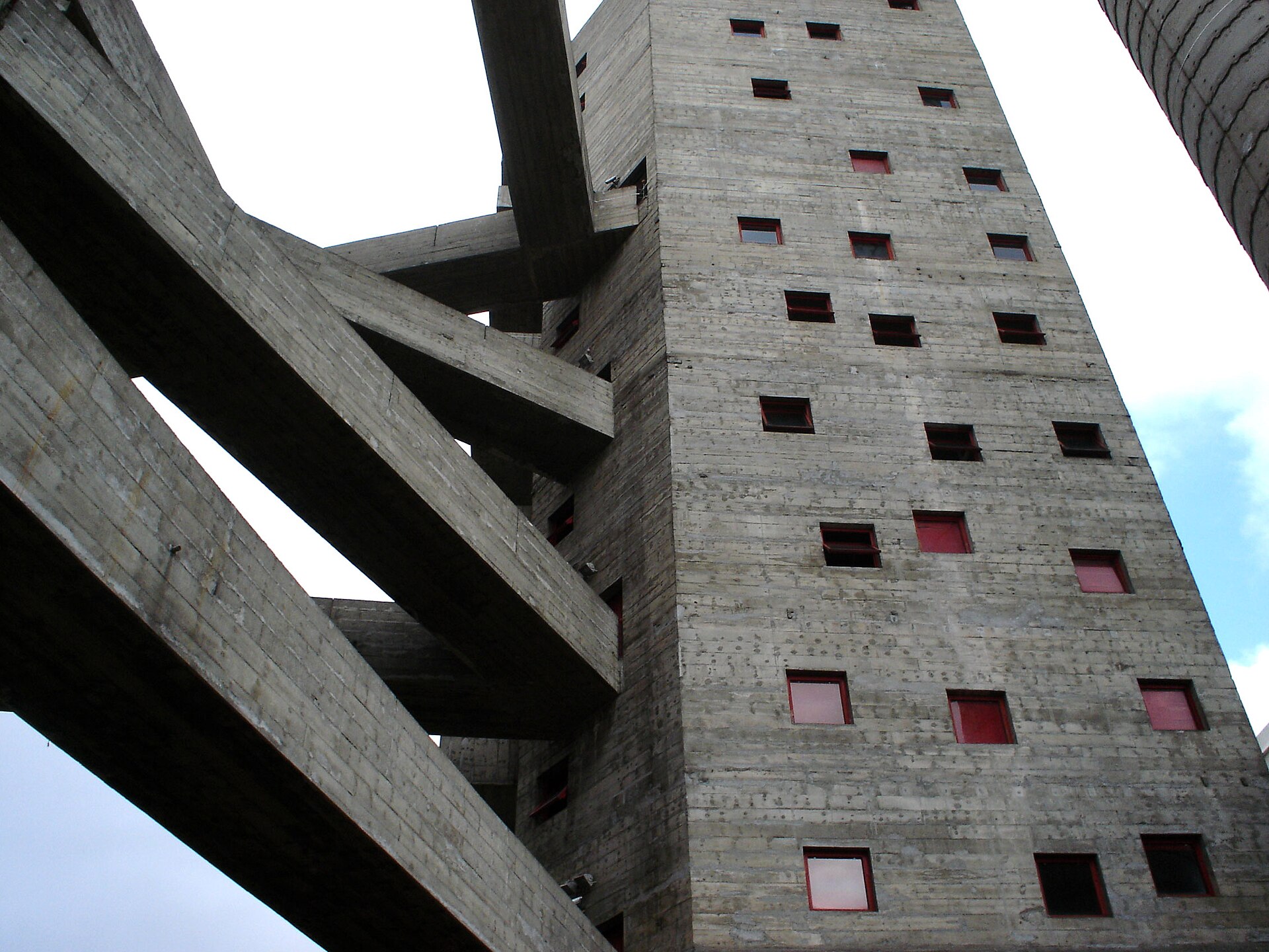 Imagem de referência relacionada a SESC Pompeia, item descrito como centro cultural em São Paulo
