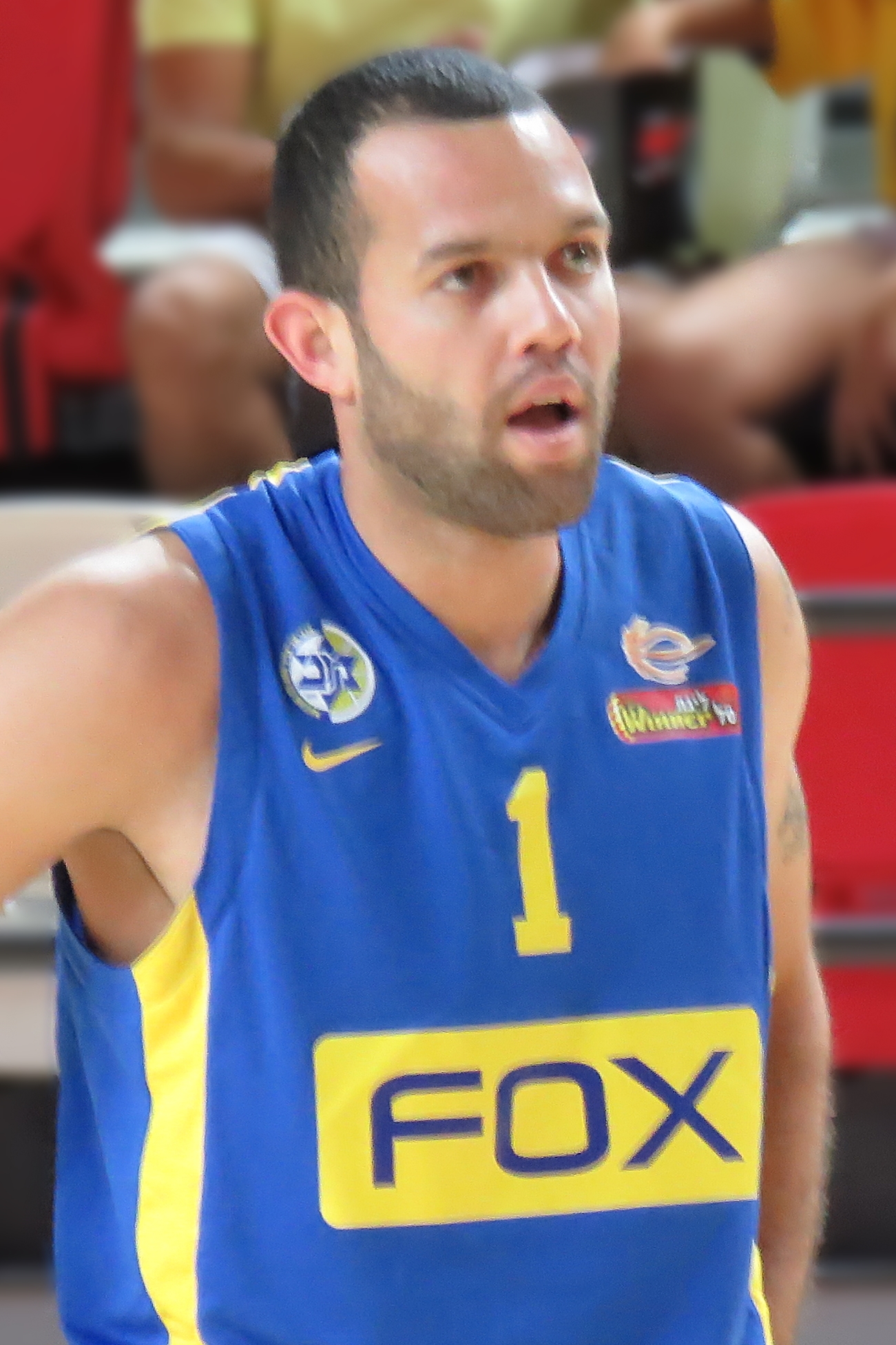 Imagem de referência relacionada a Jordan Farmar, item descrito como basquetebolista estadunidense