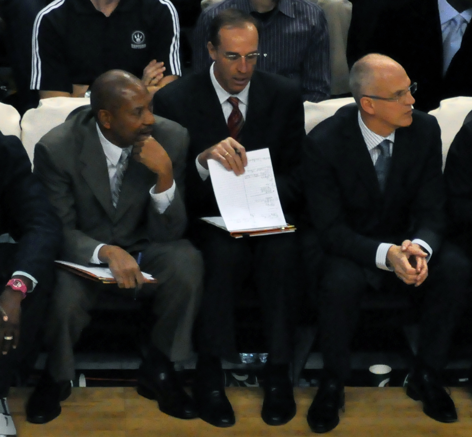 Imagem de referência relacionada a Alex English, item descrito como basquetebolista estadunidense