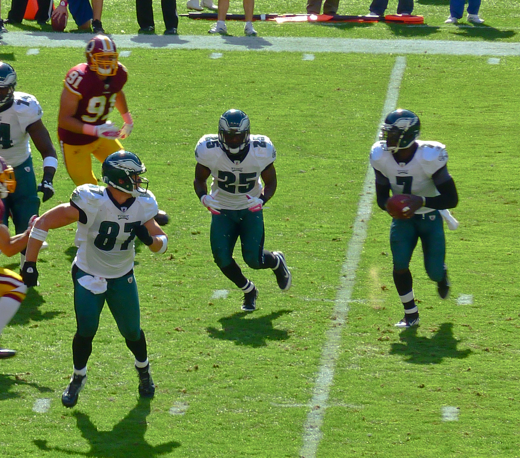 Imagem de referência de LeSean McCoy, descrito nos dados abertos como jogador de futebol americano dos Estados Unidos