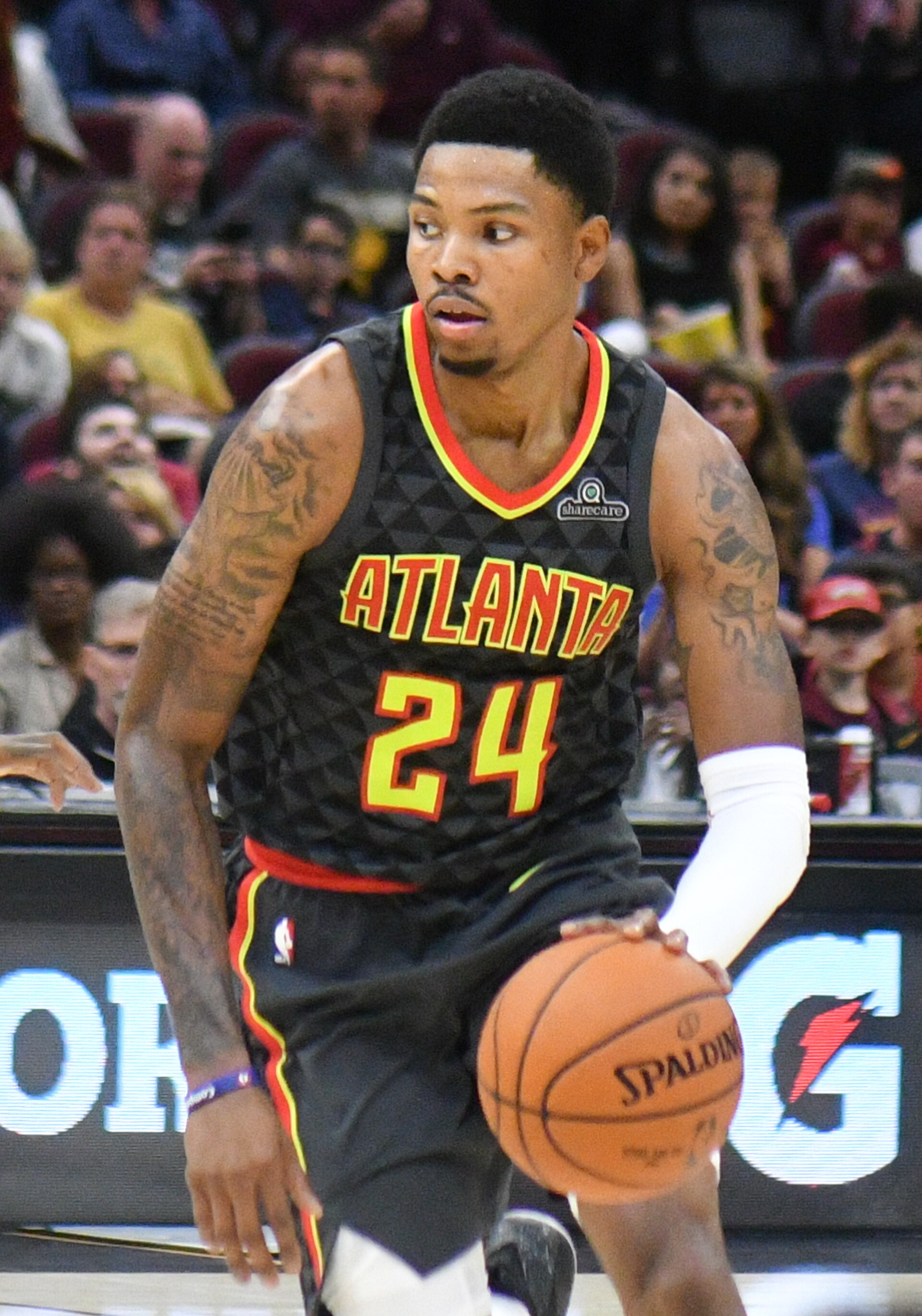 Imagem de referência de Kent Bazemore, descrito nos dados abertos como basquetebolista estadunidense