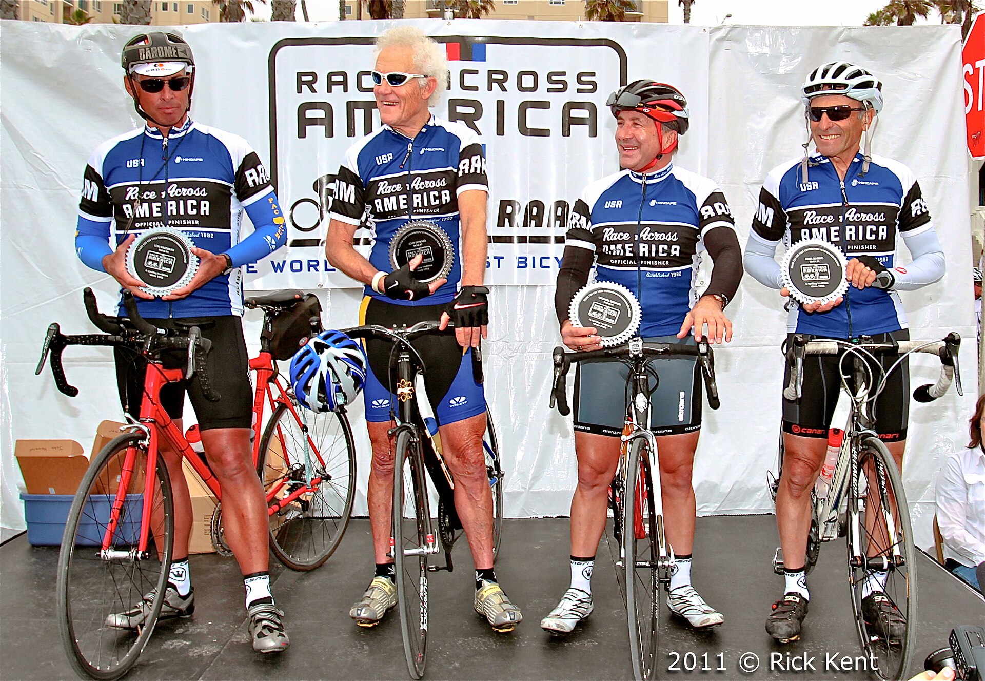 Imagem de referência relacionada a Race Across America, item descrito como registro de referência sobre Race Across America, organizado a partir de dados estruturados abertos