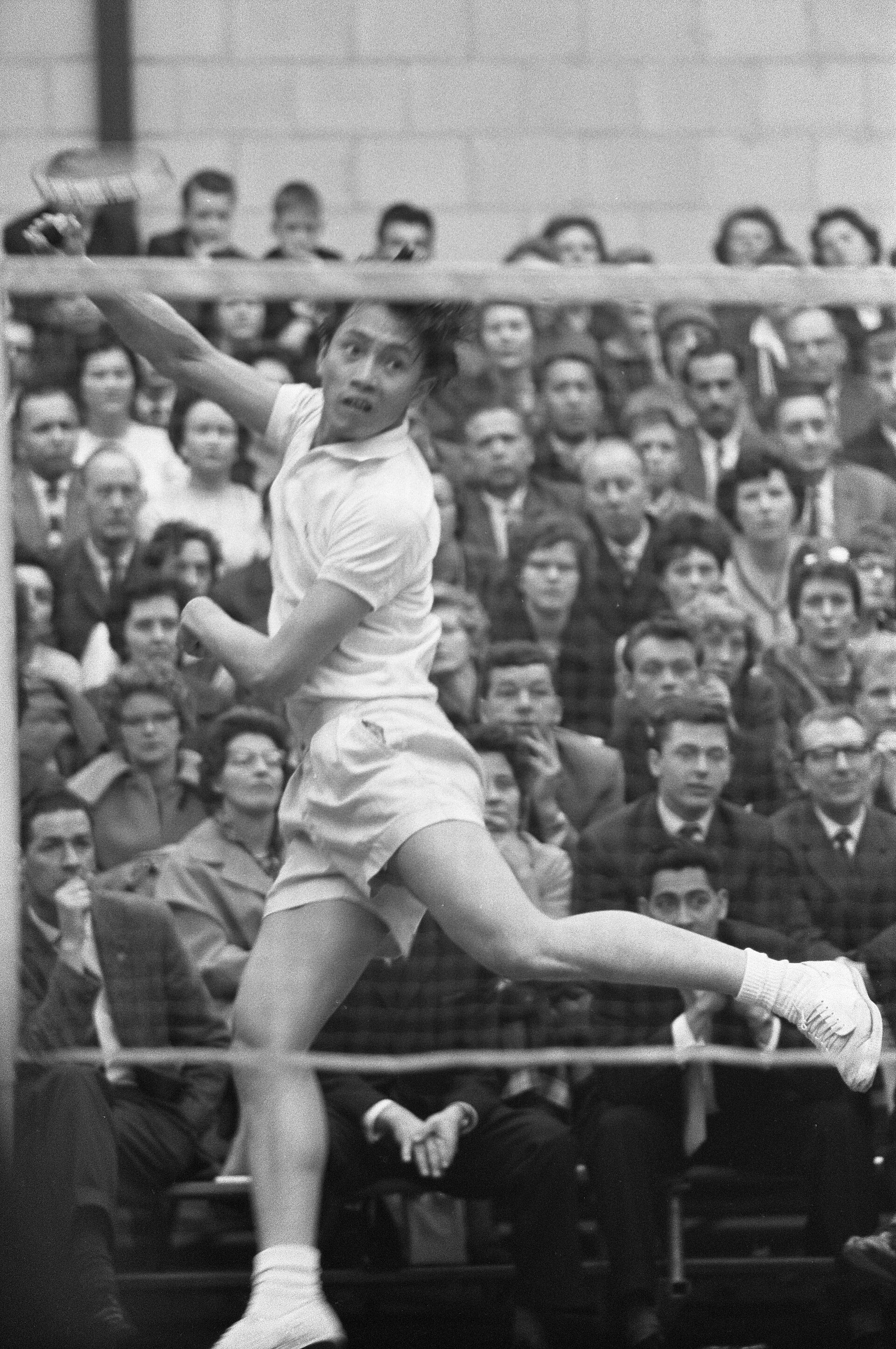 Imagem de referência de Charoen Wattanasin, descrito nos dados abertos como jogador de badminton tailandês