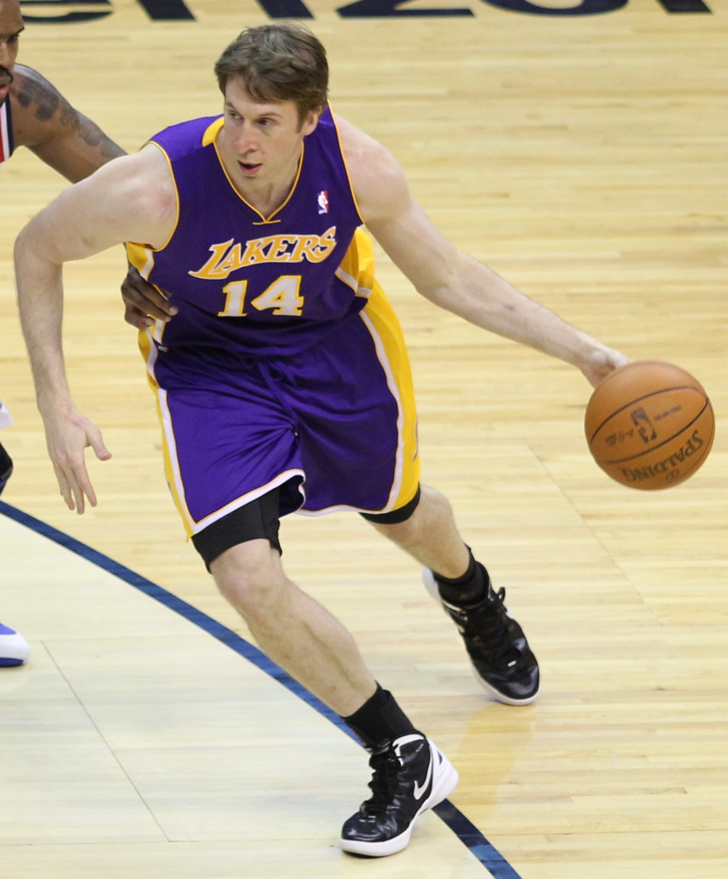 Imagem de referência relacionada a Troy Murphy, item descrito como basquetebolista estadunidense