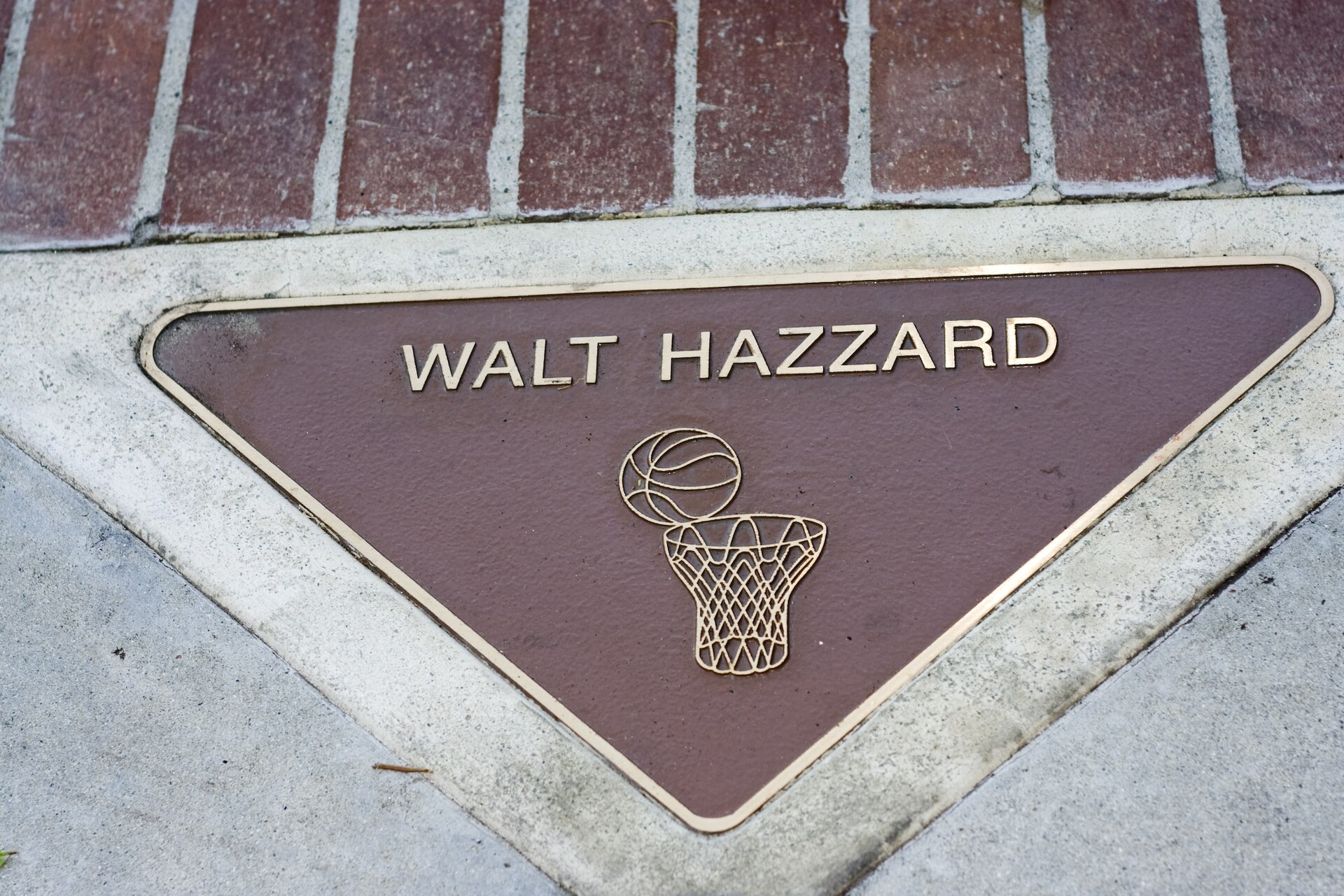 Imagem de referência de Walt Hazzard, descrito nos dados abertos como basquetebolista estadunidense