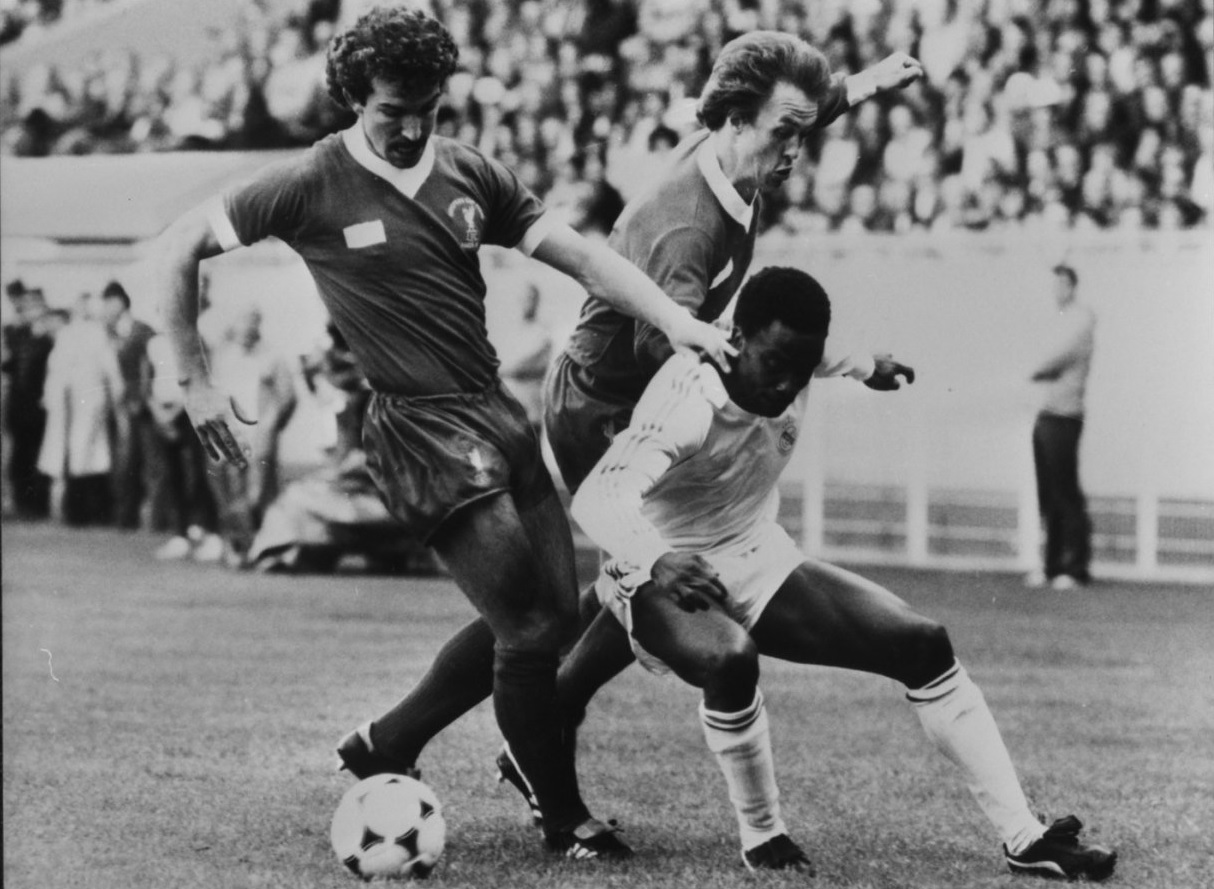 Imagem de referência relacionada a Graeme Souness, item descrito como futebolista escocês