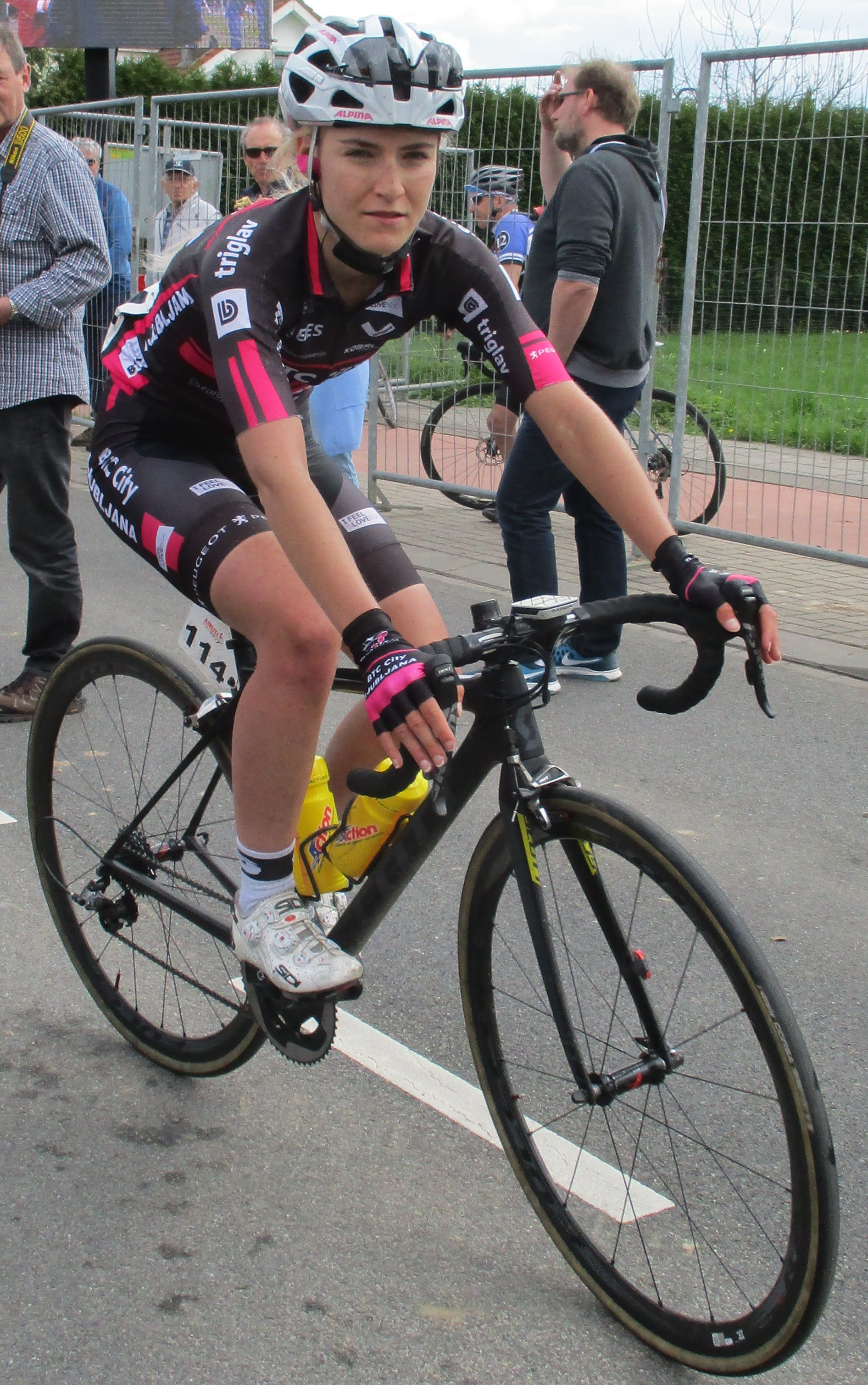 Imagem de referência de Urška Žigart, descrito nos dados abertos como ciclista eslovena