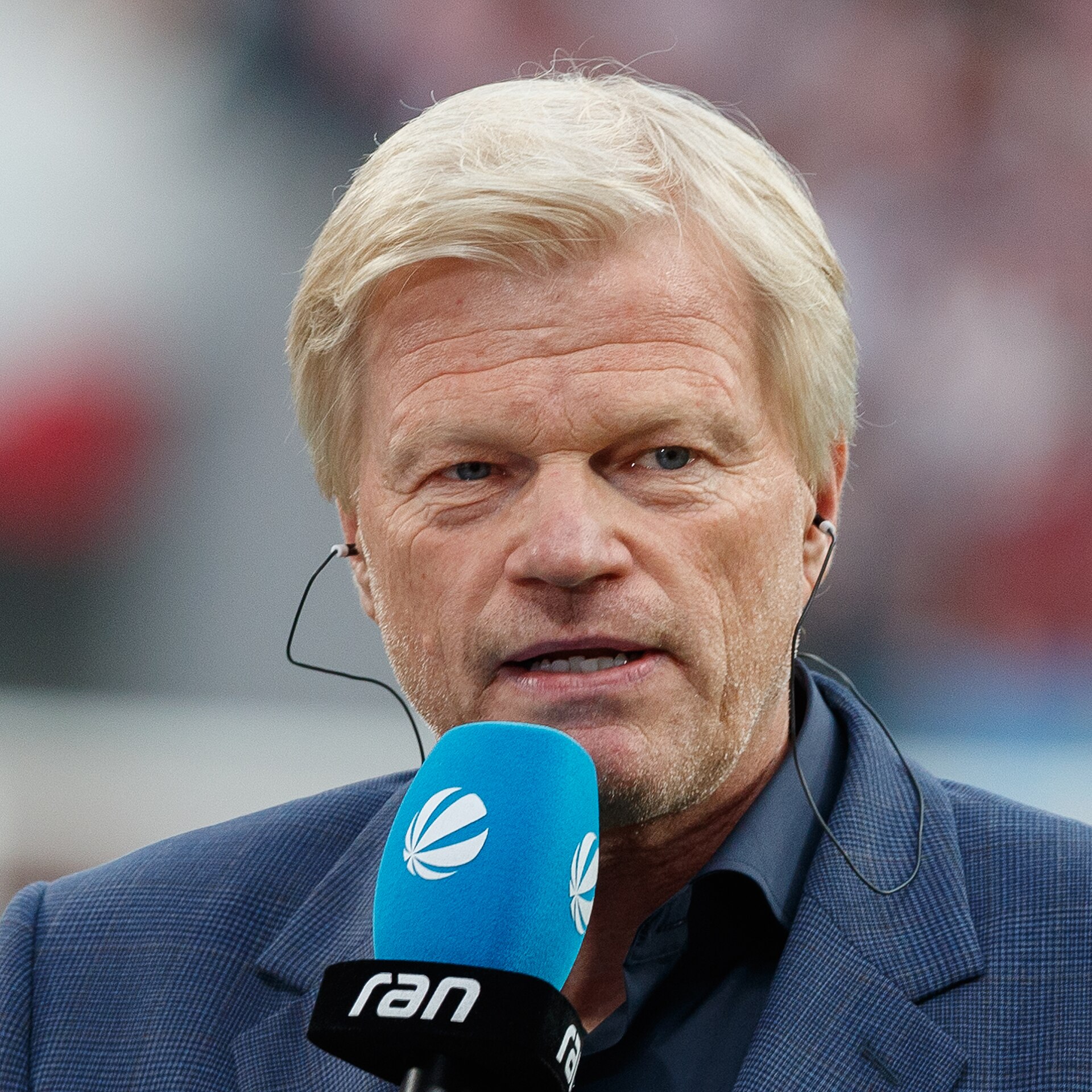 Imagem de referência relacionada a Oliver Kahn, item descrito como futebolista alemão