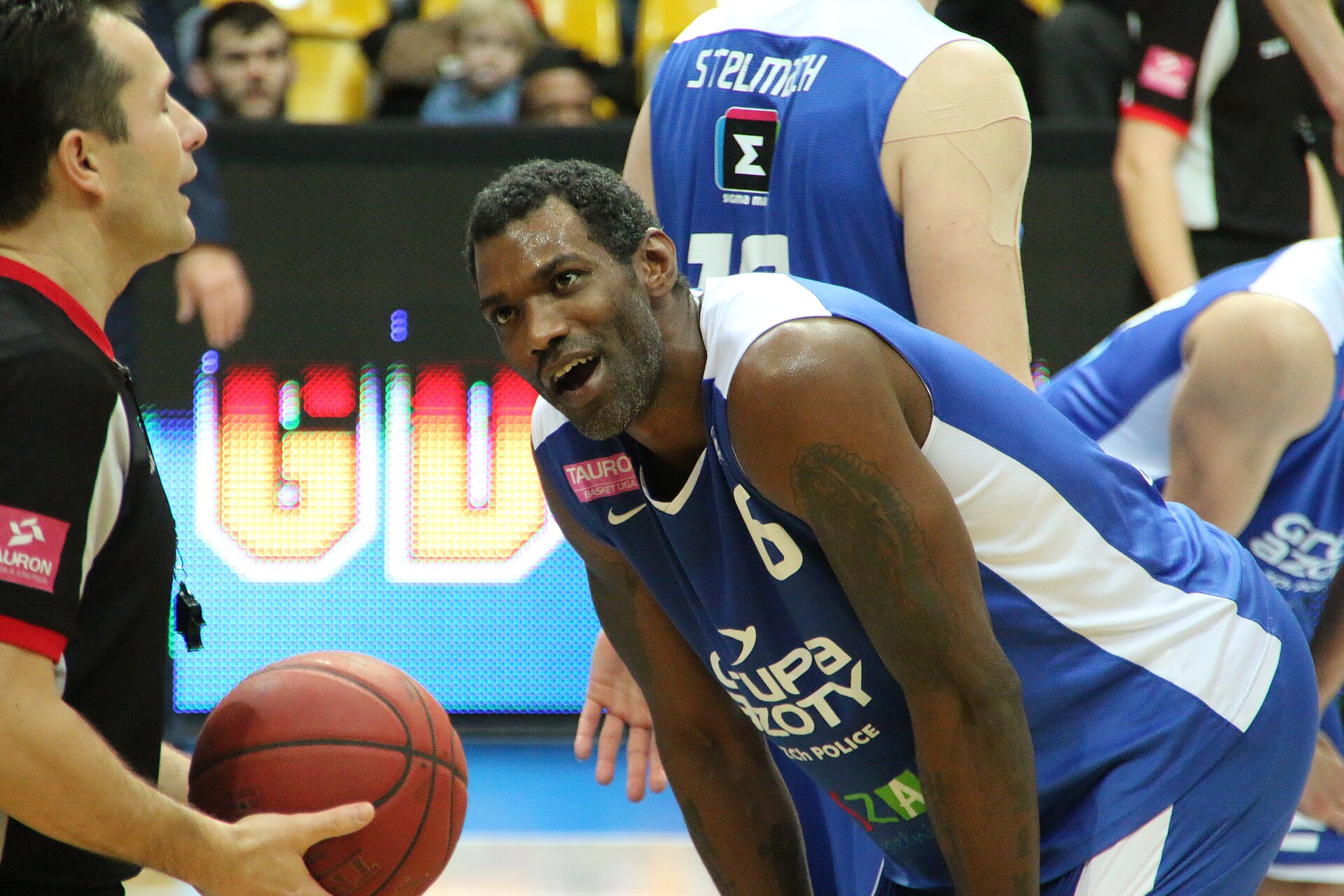 Imagem de referência de Qyntel Woods, descrito nos dados abertos como basquetebolista estadunidense