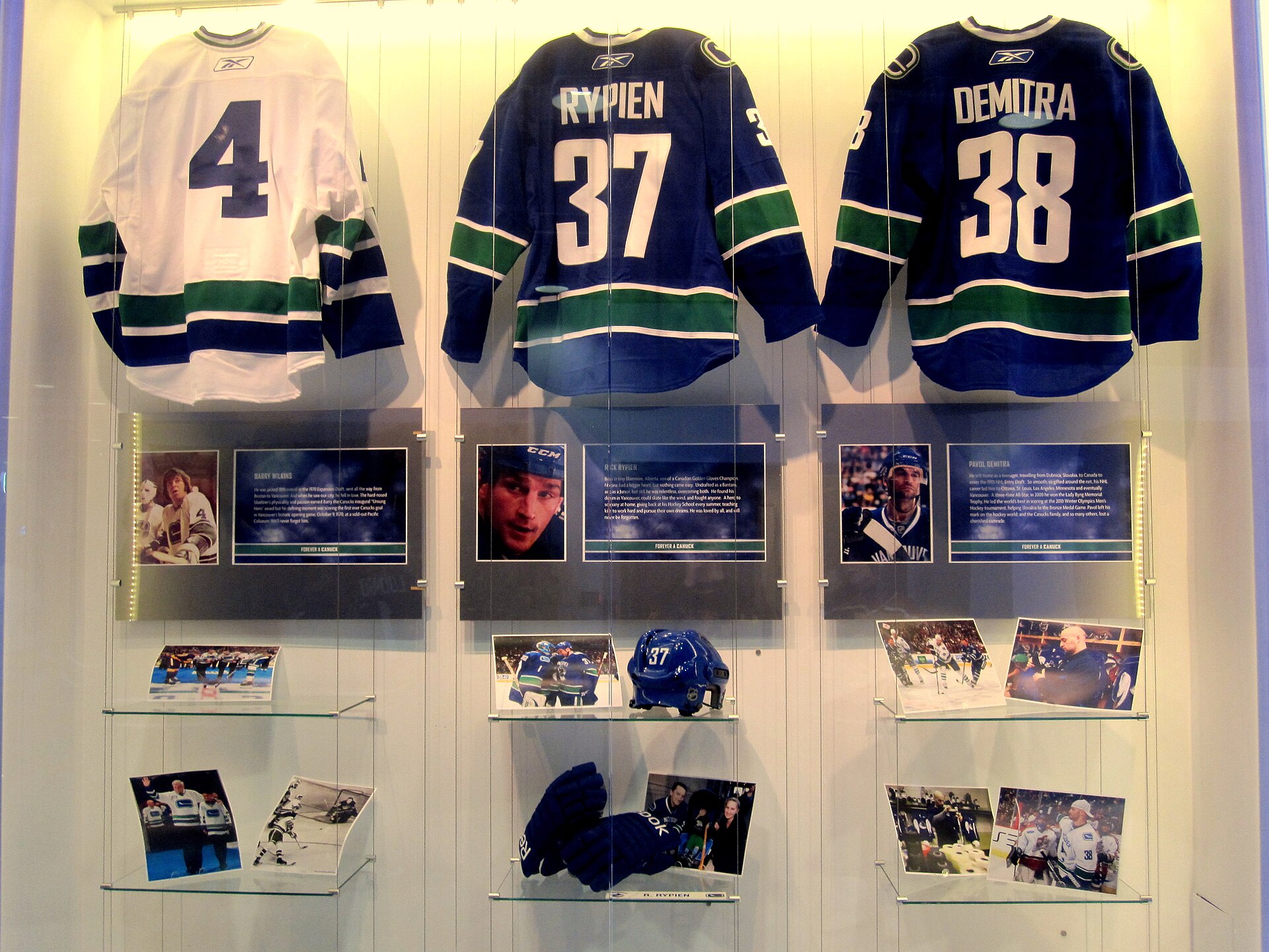 Imagem de referência de Rick Rypien, descrito nos dados abertos como jogador de hóquei no gelo canadense