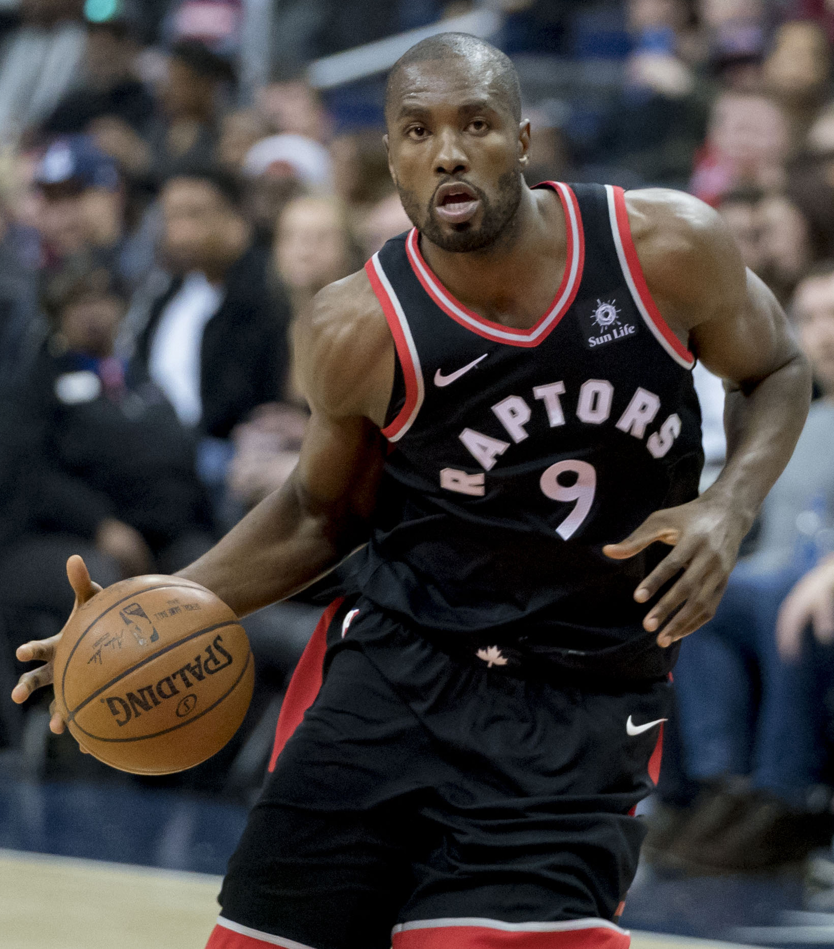 Imagem de referência relacionada a Serge Ibaka, item descrito como registro de referência sobre Serge Ibaka, organizado a partir de dados estruturados abertos