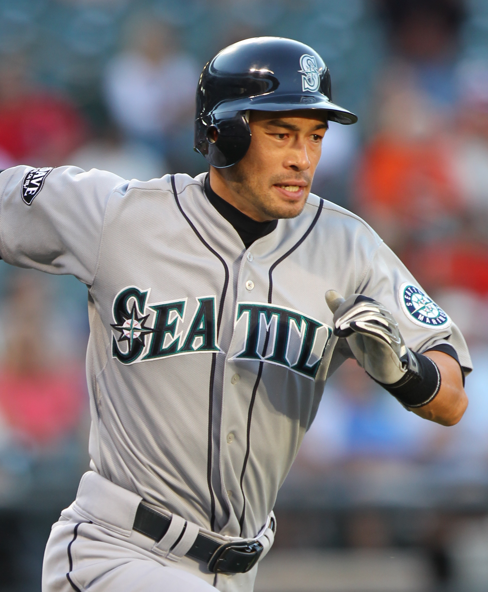Imagem de referência de Ichiro Suzuki, descrito nos dados abertos como jogador de beisebol profissional japonês, jogador da MLB (1973-)