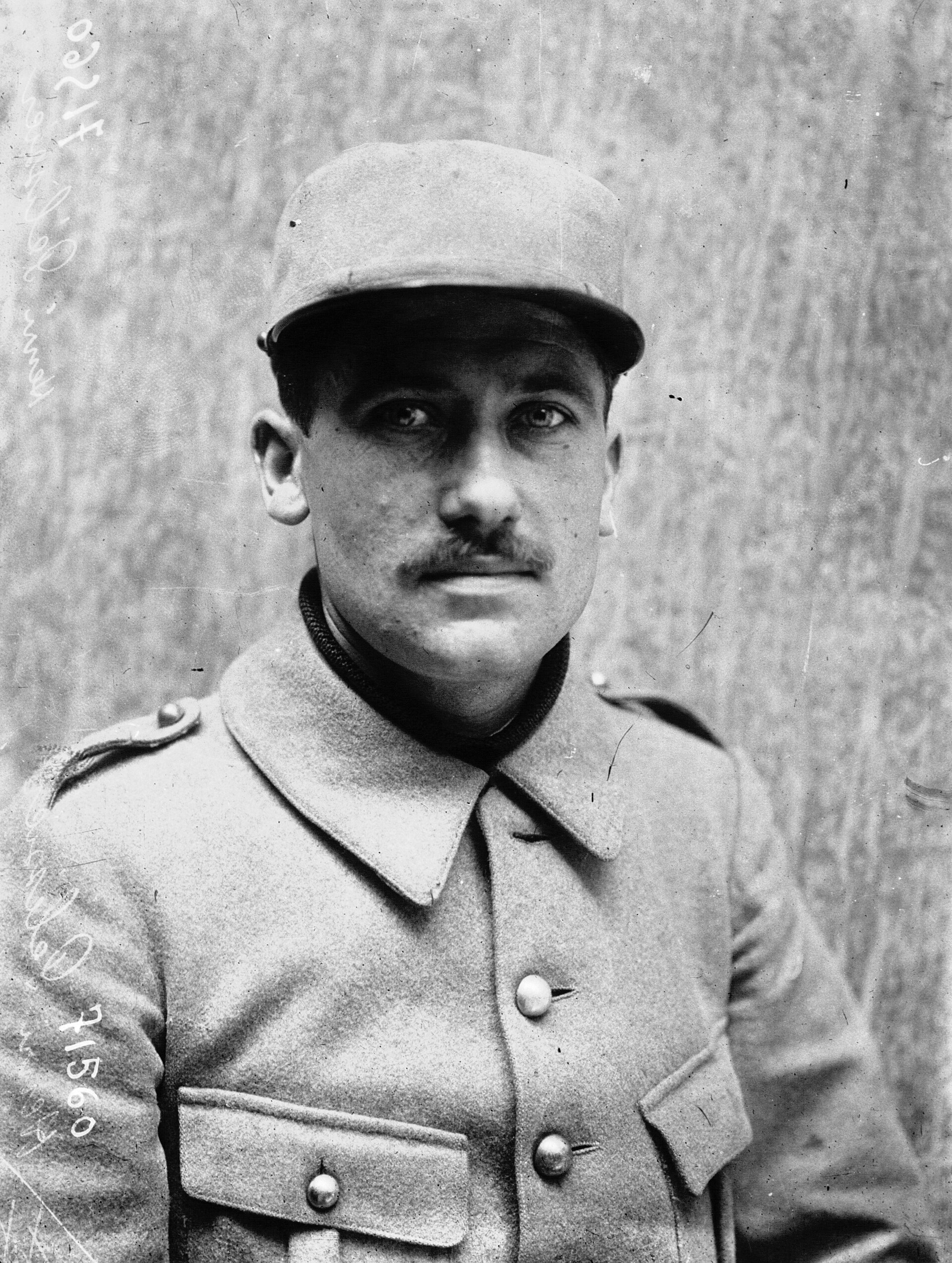 Imagem de referência de Henri Pélissier, descrito nos dados abertos como ciclista francês