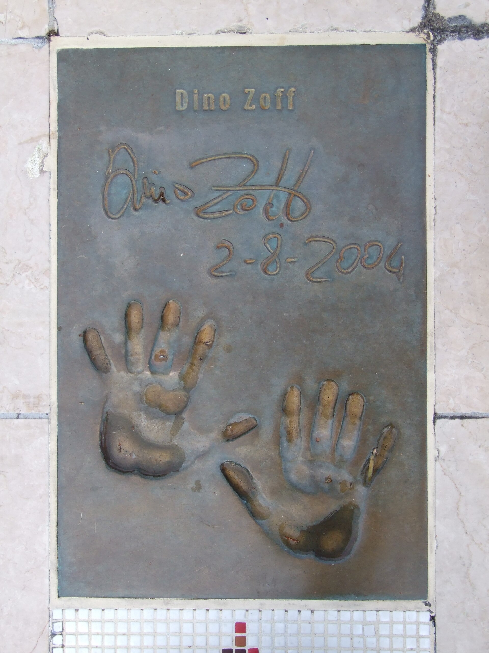 Imagem de referência relacionada a Dino Zoff, item descrito como futebolista italiano
