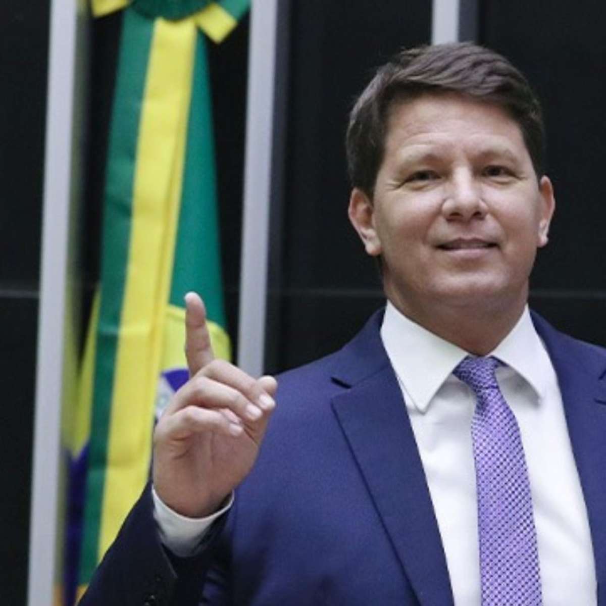 De ator da Globo a secretário de Bolsonaro: Quem é Mario Frias, alvo de operação da PF