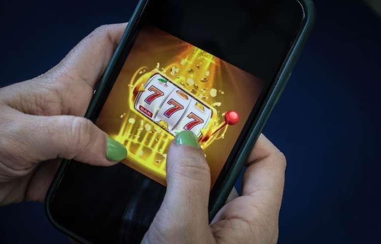 Proibição às bets pode beneficiar Lula a curto prazo e tirar foco sobre crise no STF e caso Master, avaliam especialistas