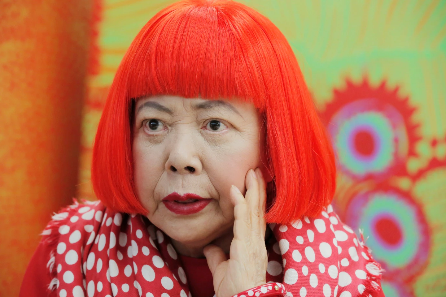 O Museu Stedelijk de Amsterdão abre uma grande exposição sobre Yayoi Kusama após sua morte no mês passado