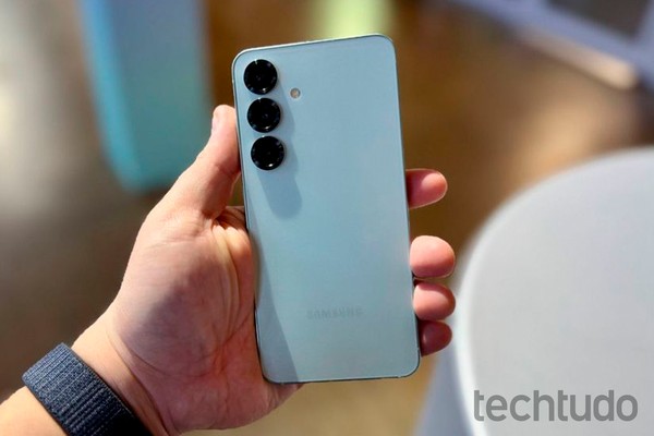 6 celulares de 2025 que caíram de preço e valem a pena em 2026