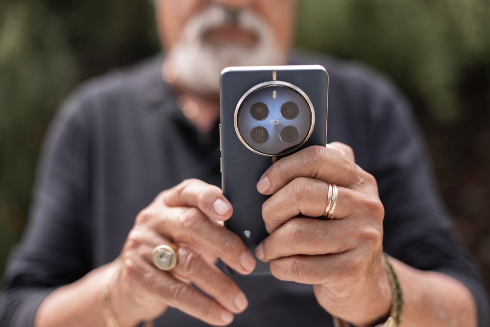 Todo celular tem um prazo definido para parar de receber atualizações — Foto: Mariana Saguias/TechTudo