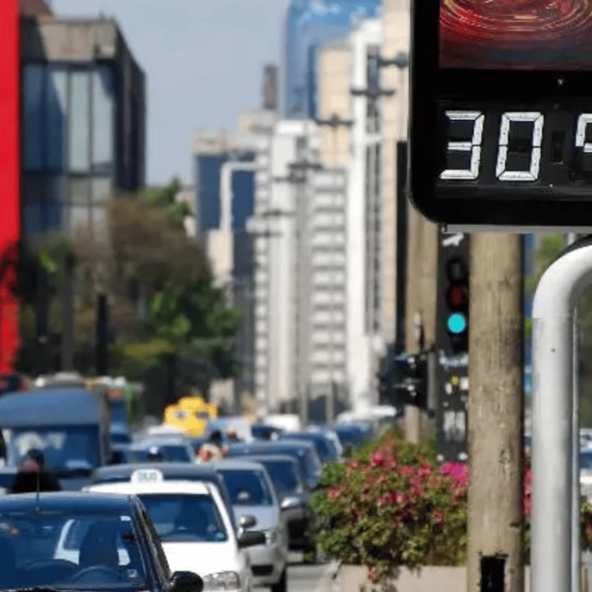 Clima: quarta-feira traz chuvas no Sul e calor intenso no Centro-Oeste