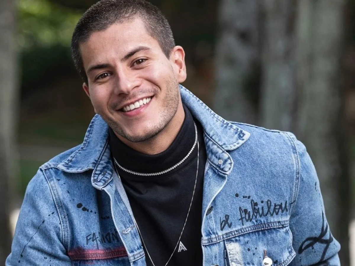 Arthur Aguiar: o que diz a lei sobre enquetes eleitorais nas redes sociais?