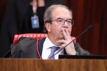 TSE manda Meta explicar retirada de vídeo de MC Cabelinho com críticas a Flávio Bolsonaro