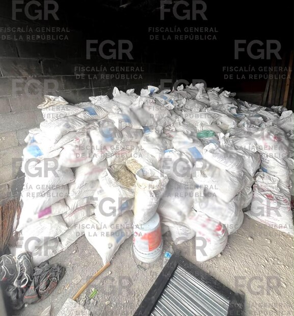 Encontram um túnel clandestino de suposto roubo de petróleo a apenas 20 metros de dutos da Pemex em Nuevo León