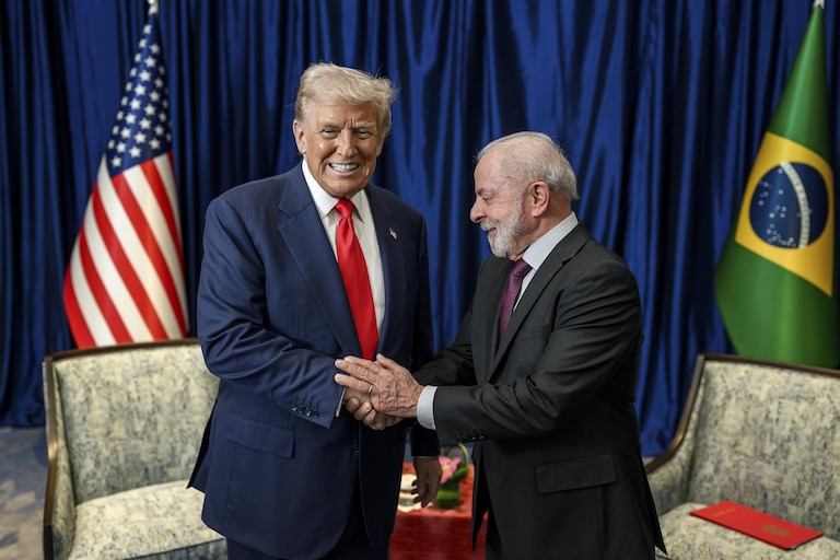 Trump disse que continua a seguir "muito de perto" as eleições do Brasil em meio às tensões com Lula: "São muito importantes"