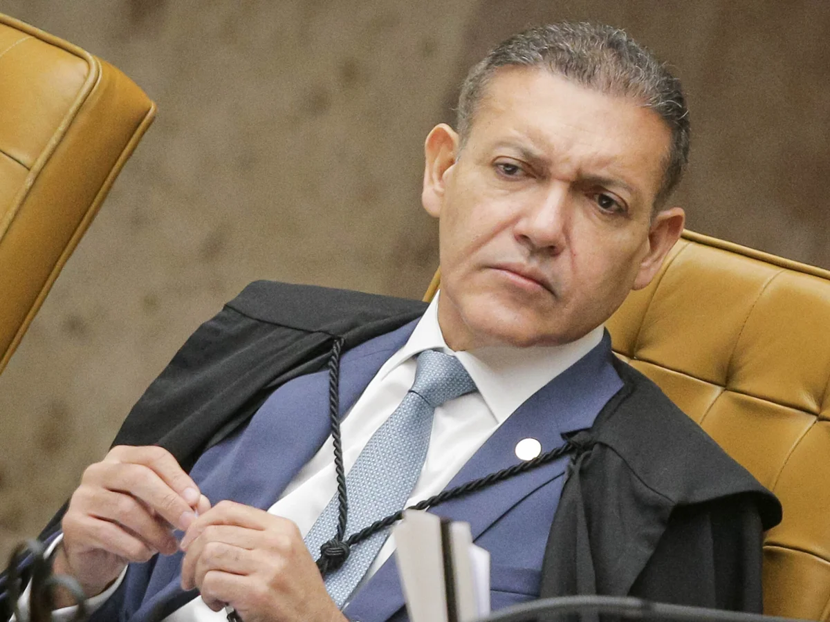 Nunes Marques será relator do pedido de anulação da condenação de Bolsonaro