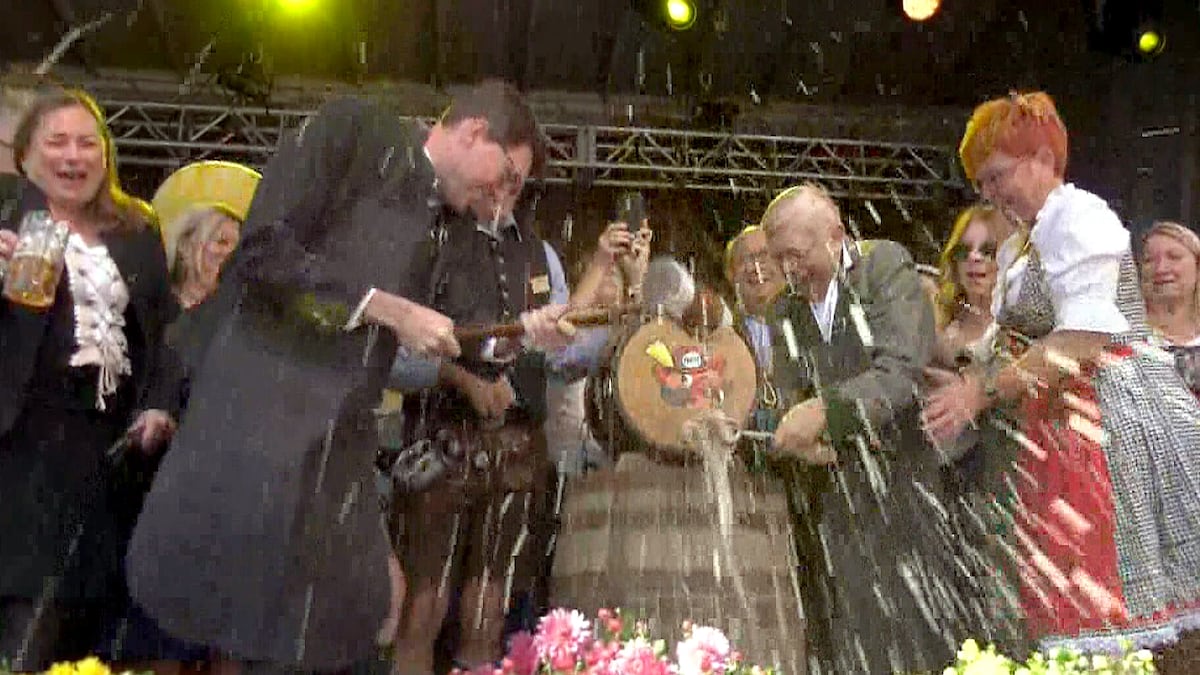 Kitchener-Waterloo Oktoberfest begins