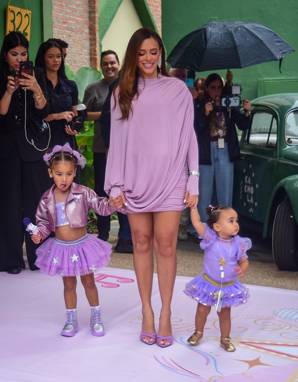 Filha de Neymar e Bruna Biancardi, Mavie completa 3 anos e ganha festão com tema 'Show de Talentos' em São Paulo