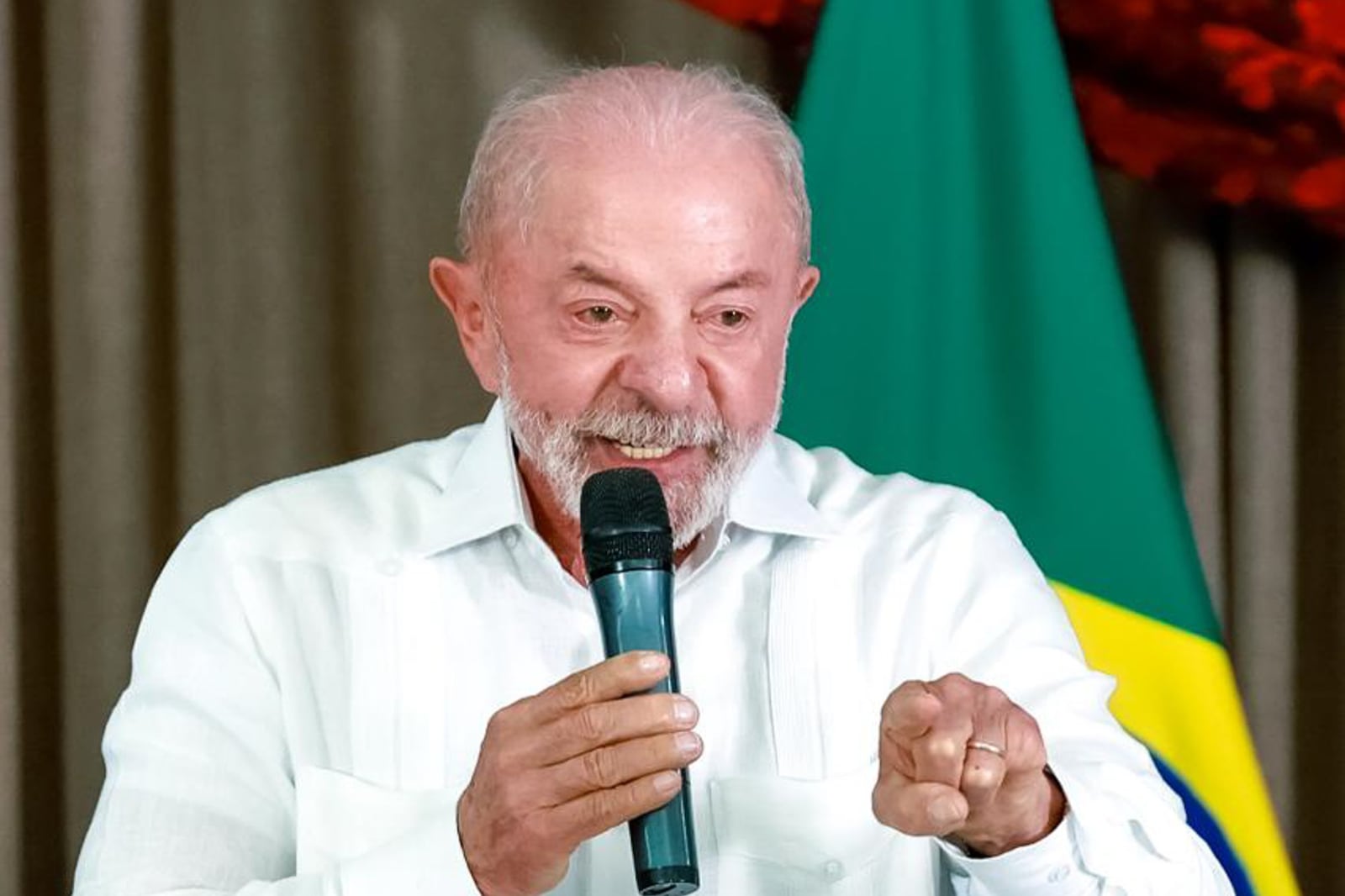 Lula não se opõe a condições impostas por Flávio sobre sigilo Ricardo Stuckert/Divulgação Lula - 05.10.2026