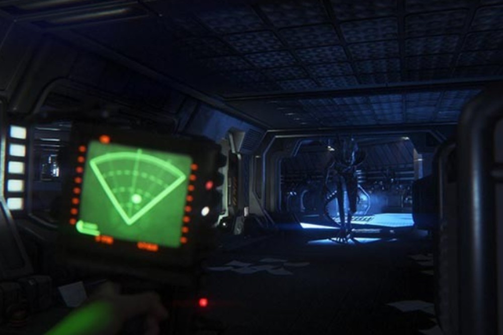 Em Alien: Isolation, o auge dos predadores está atrás de você em uma nave no espaço — Foto: Foto: Divulgação