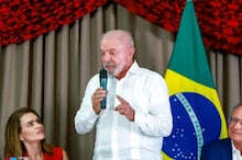 Campanha de Lula avalia como explorar fim da 6x1, mesmo com voto favorável de Flávio