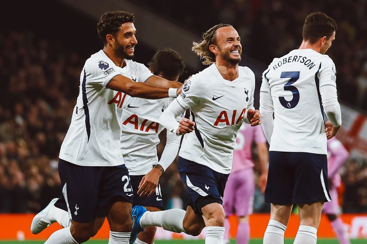 Tottenham bate Coventry City e vence pela primeira vez na Premier League