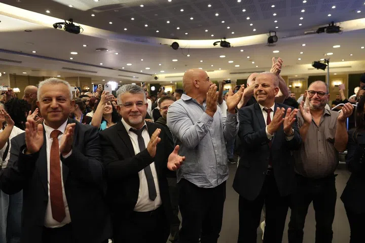 Partidos árabes israelenses reivindicam status de 'arbitro' em votação extremamente apertada