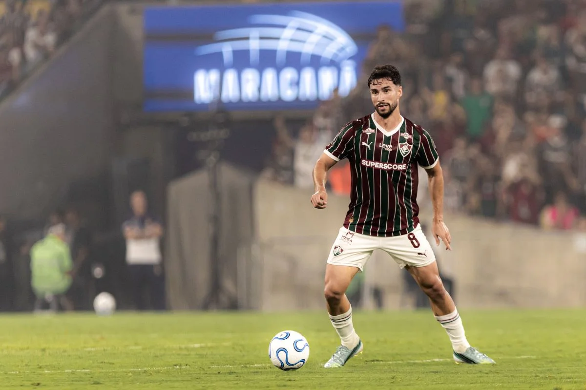 Fluminense confirma lesão no joelho esquerdo de Martinelli
