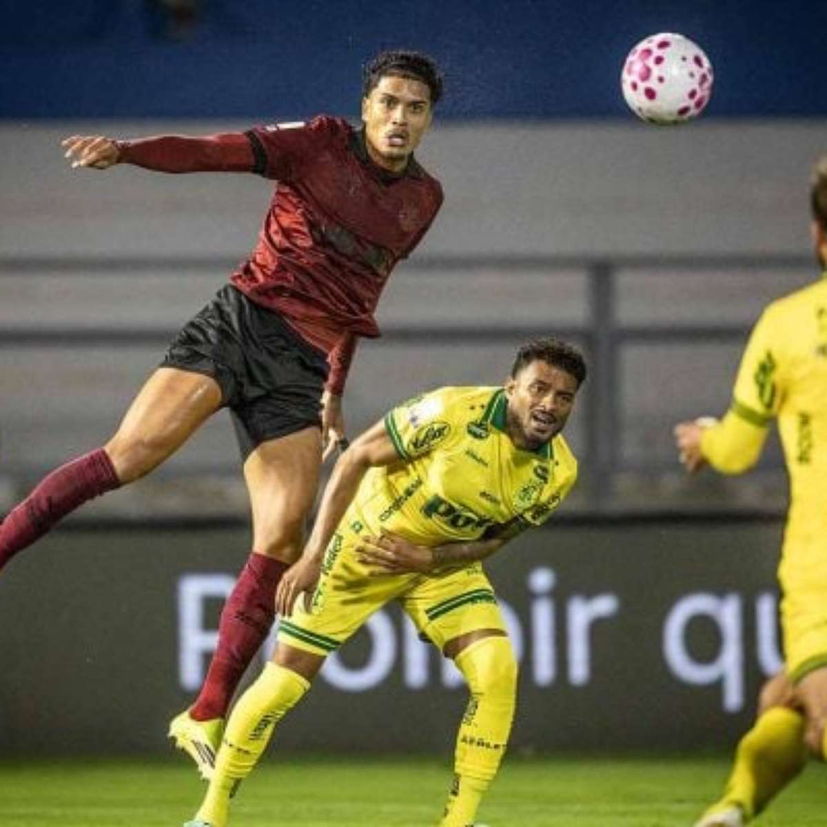 Bragantino, com um a mais, cede o empate ao Mirassol