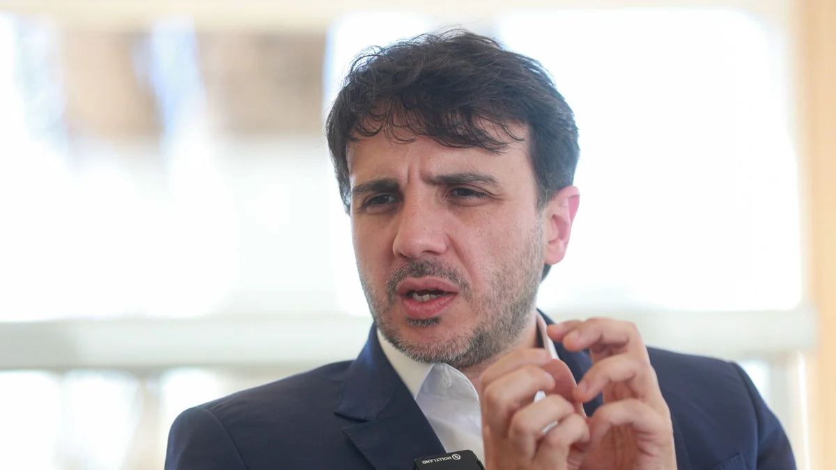 Renan Santos pede ao STF inclusão em debate da Globo; TSE negou pedido