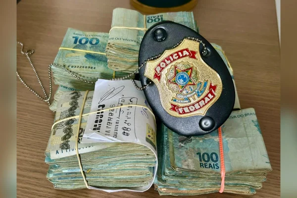 PF apreende R$ 80 mil em operação contra compra de votos em MG