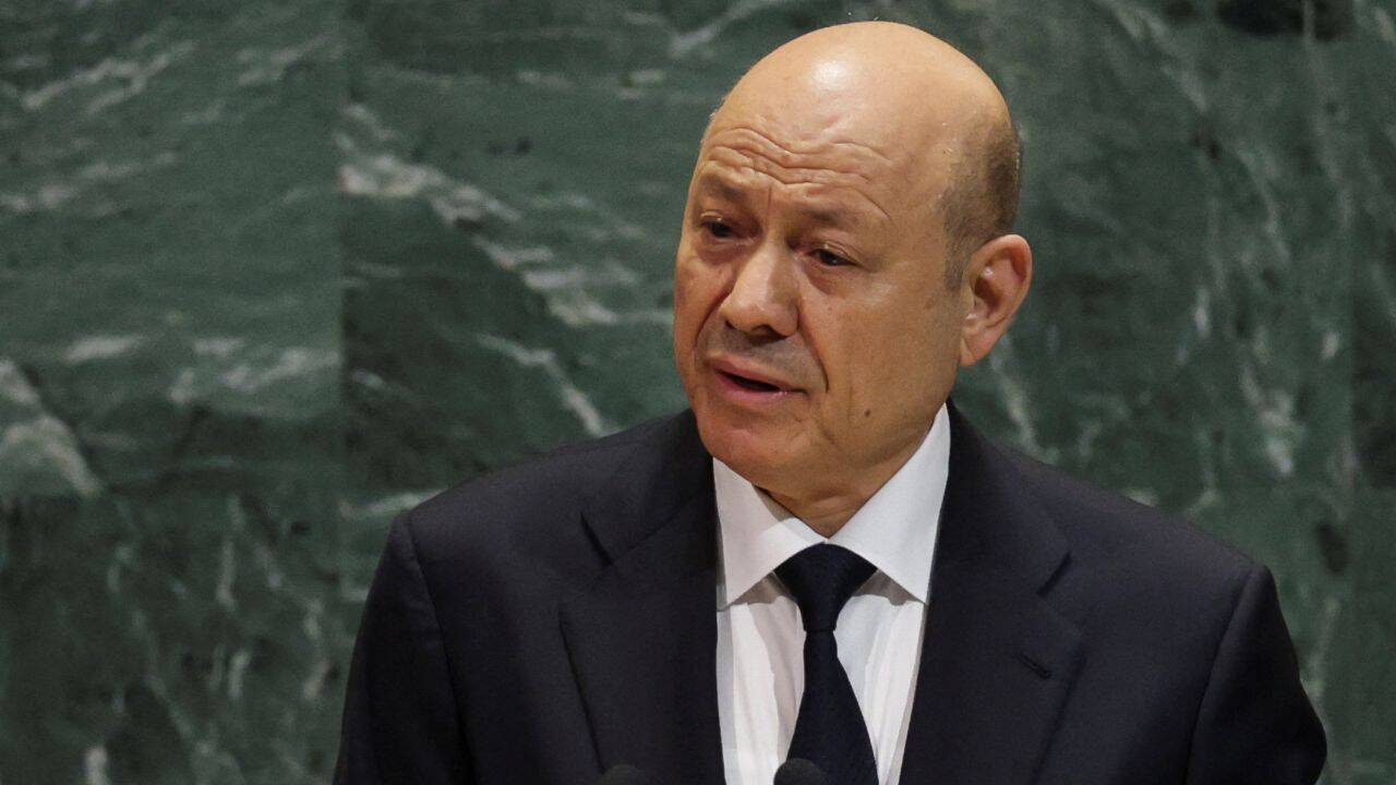 Guerra total no Iêmen: governo apoiado pela Arábia Saudita lança operação militar para retomar território controlado pelos Houthis