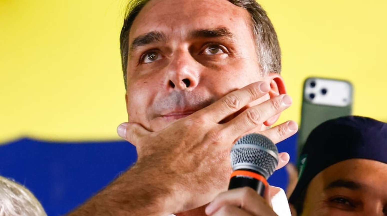 Fl&aacute;vio Bolsonaro foi derrotado no segundo turno da elei&ccedil;&atilde;o presidencial