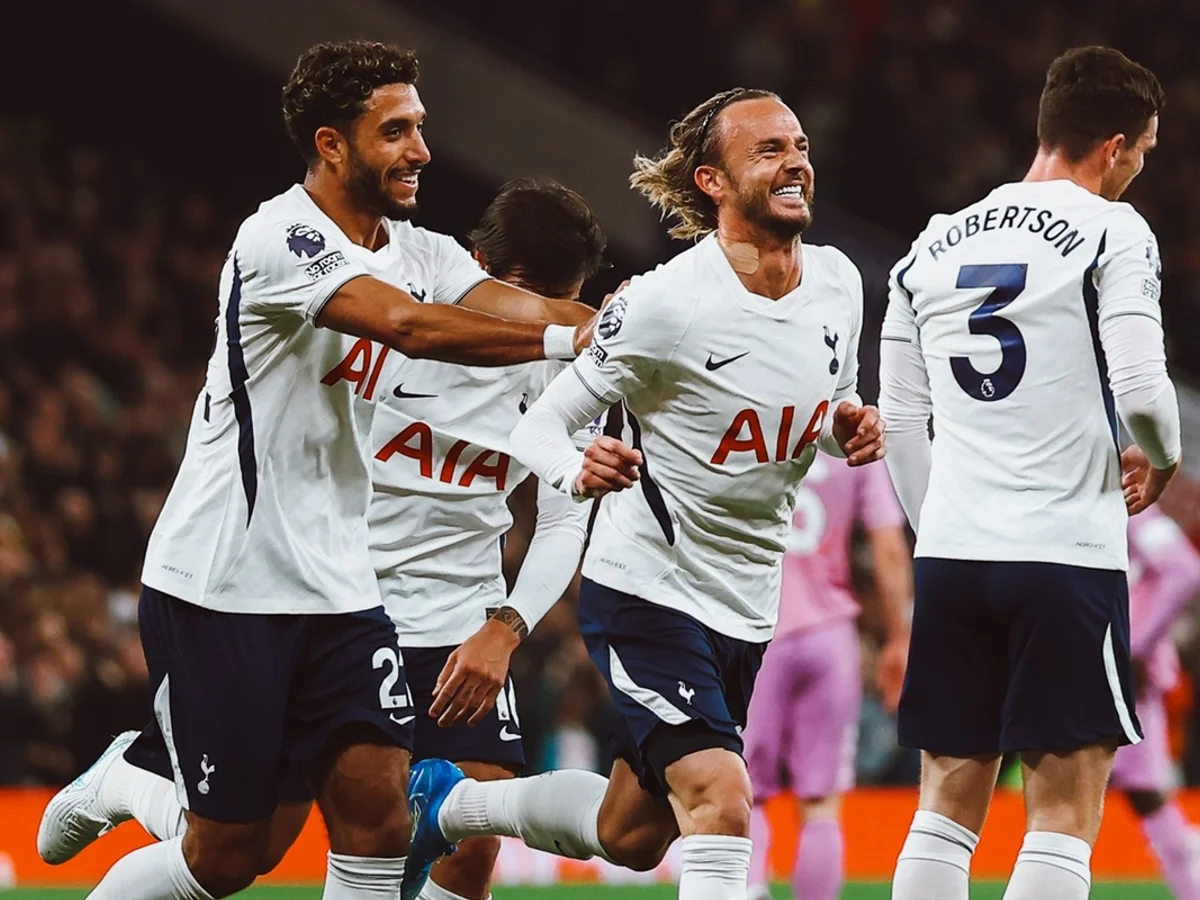 Tottenham bate Coventry City e vence pela primeira vez na Premier League