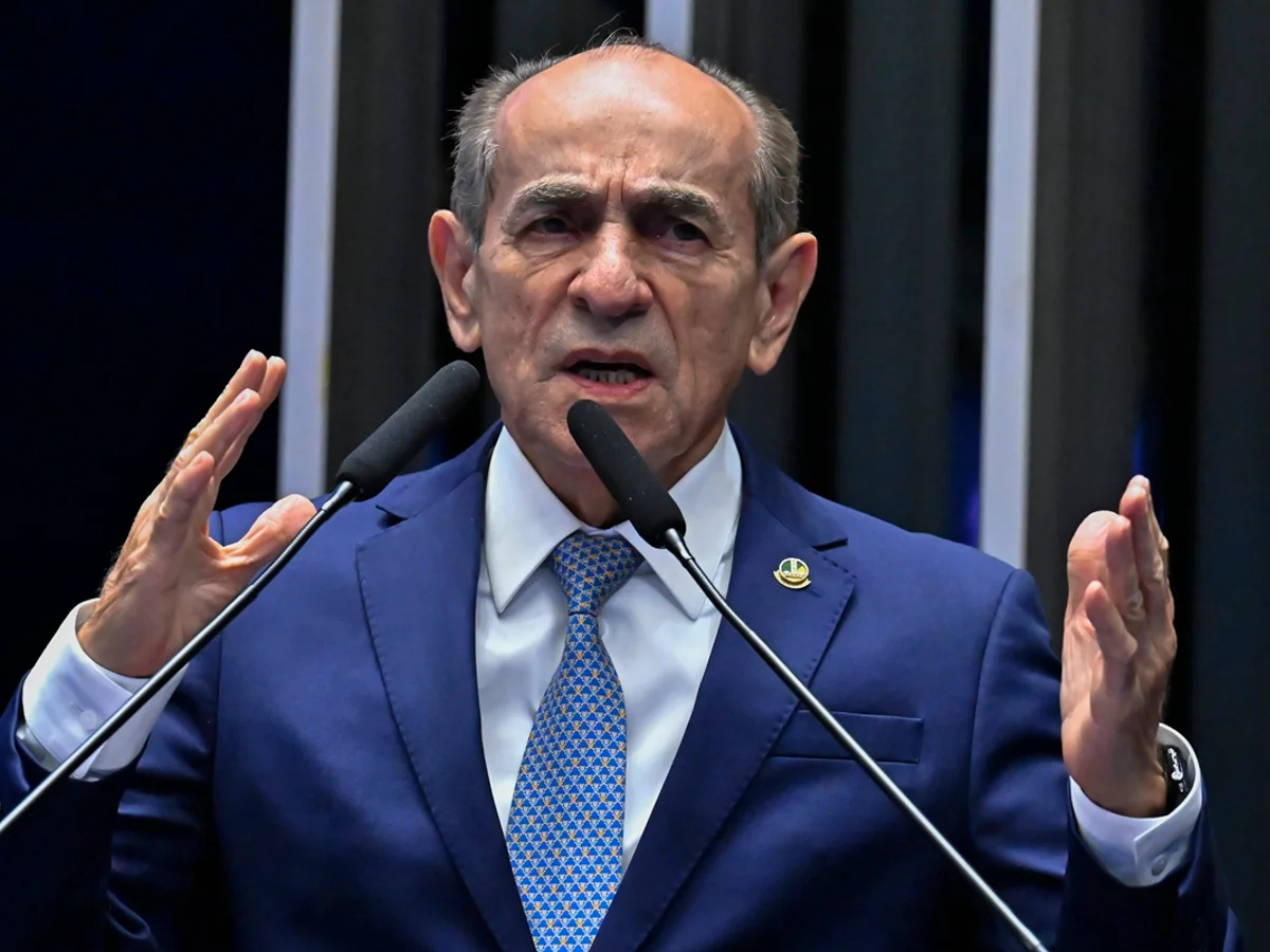 Governista diz que votaria em emenda de Flávio por reduzir maioridade penal