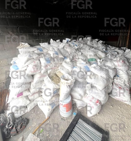 Encontram um túnel clandestino de suposto roubo de petróleo a apenas 20 metros de dutos da Pemex em Nuevo León