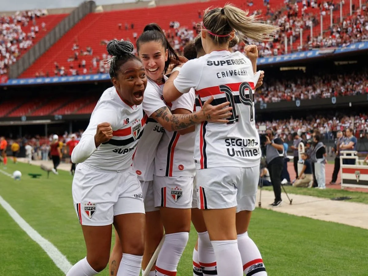 Brasileirão Feminino: após empate no jogo de volta, São Paulo leva o título
